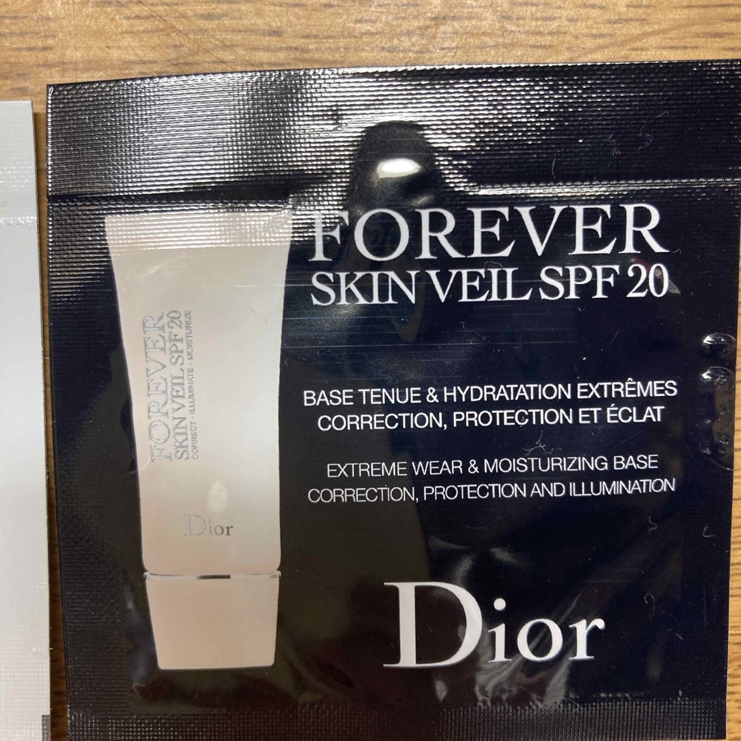 Dior(ディオール)のDior サンプル品 コスメ/美容のキット/セット(サンプル/トライアルキット)の商品写真