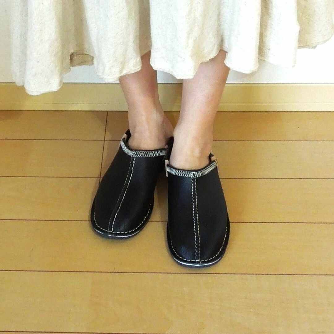 チャイハネ(チャイハネ)の革のバブーシュ★ブラック レディースの靴/シューズ(サンダル)の商品写真