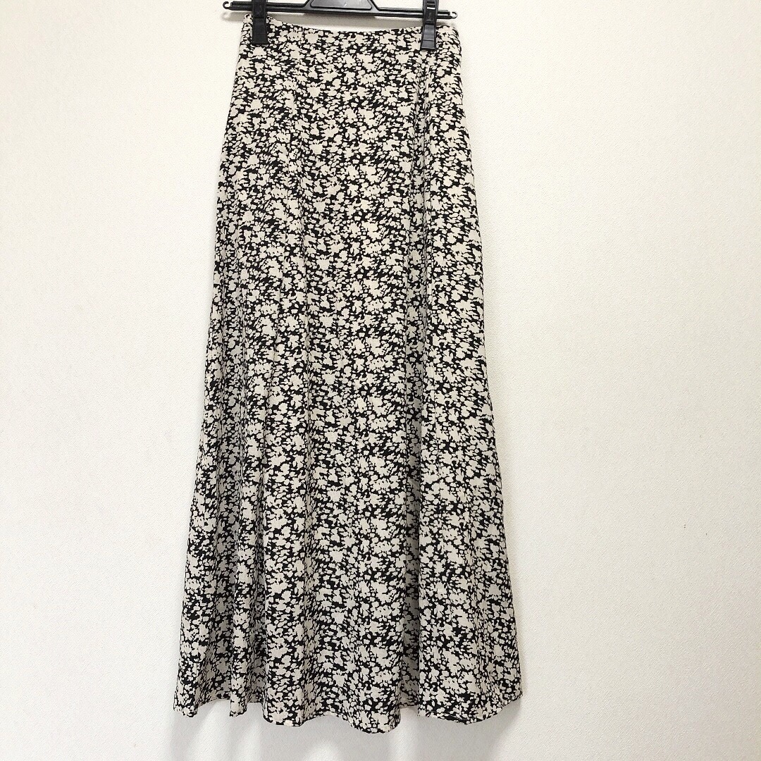 fifth(フィフス)のfifth  単色花柄フレアスカート レディースのスカート(ロングスカート)の商品写真