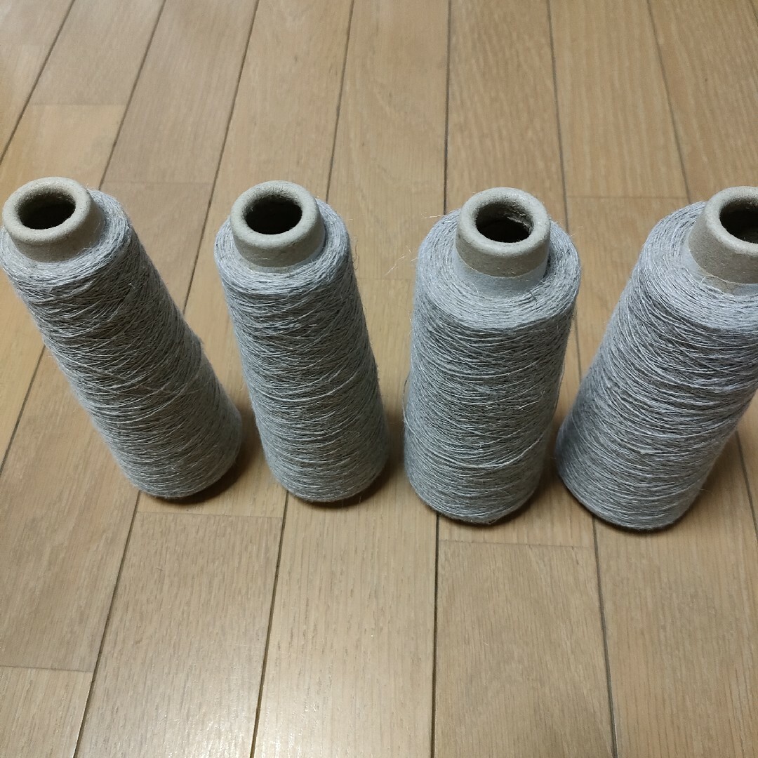 麻リネン100%　コーン巻４本セット ハンドメイドの素材/材料(生地/糸)の商品写真