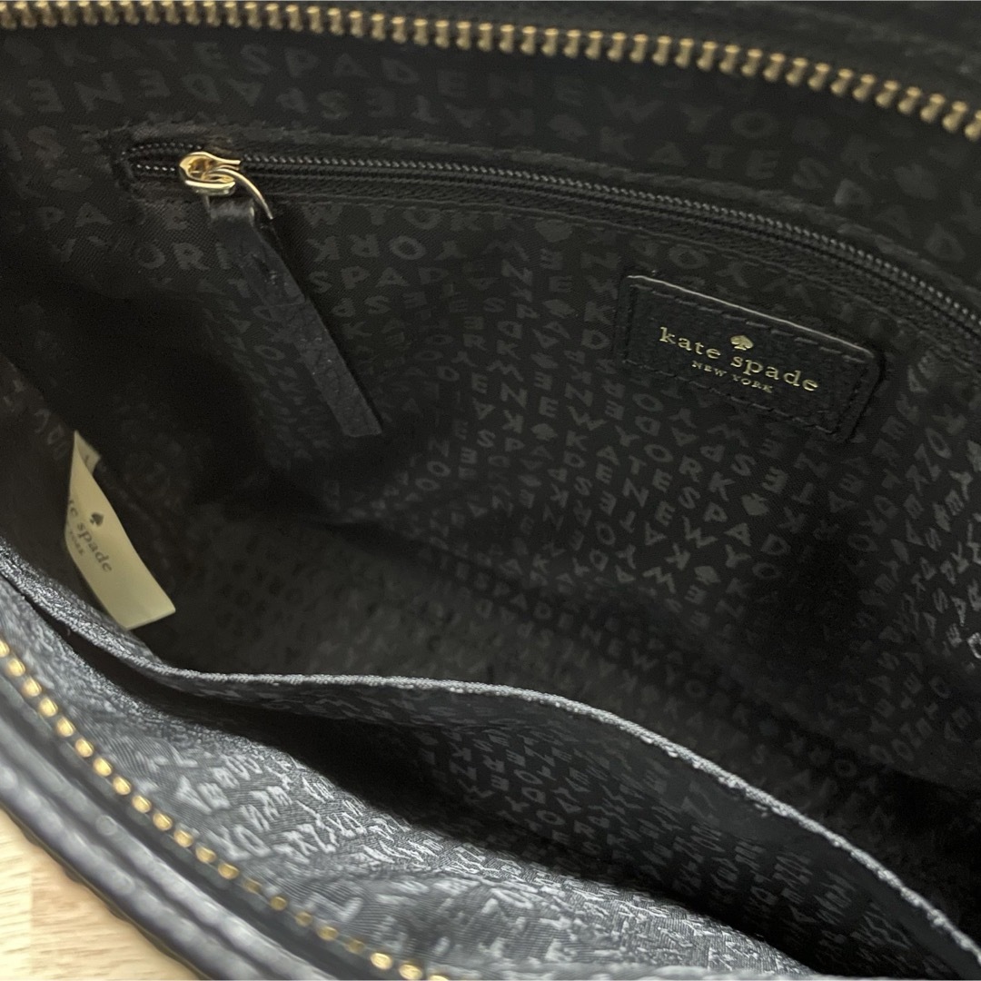 kate spade new york(ケイトスペードニューヨーク)のKate spade ショルダーバッグ　タッセル　WKRU 4073 ブラック レディースのバッグ(ショルダーバッグ)の商品写真