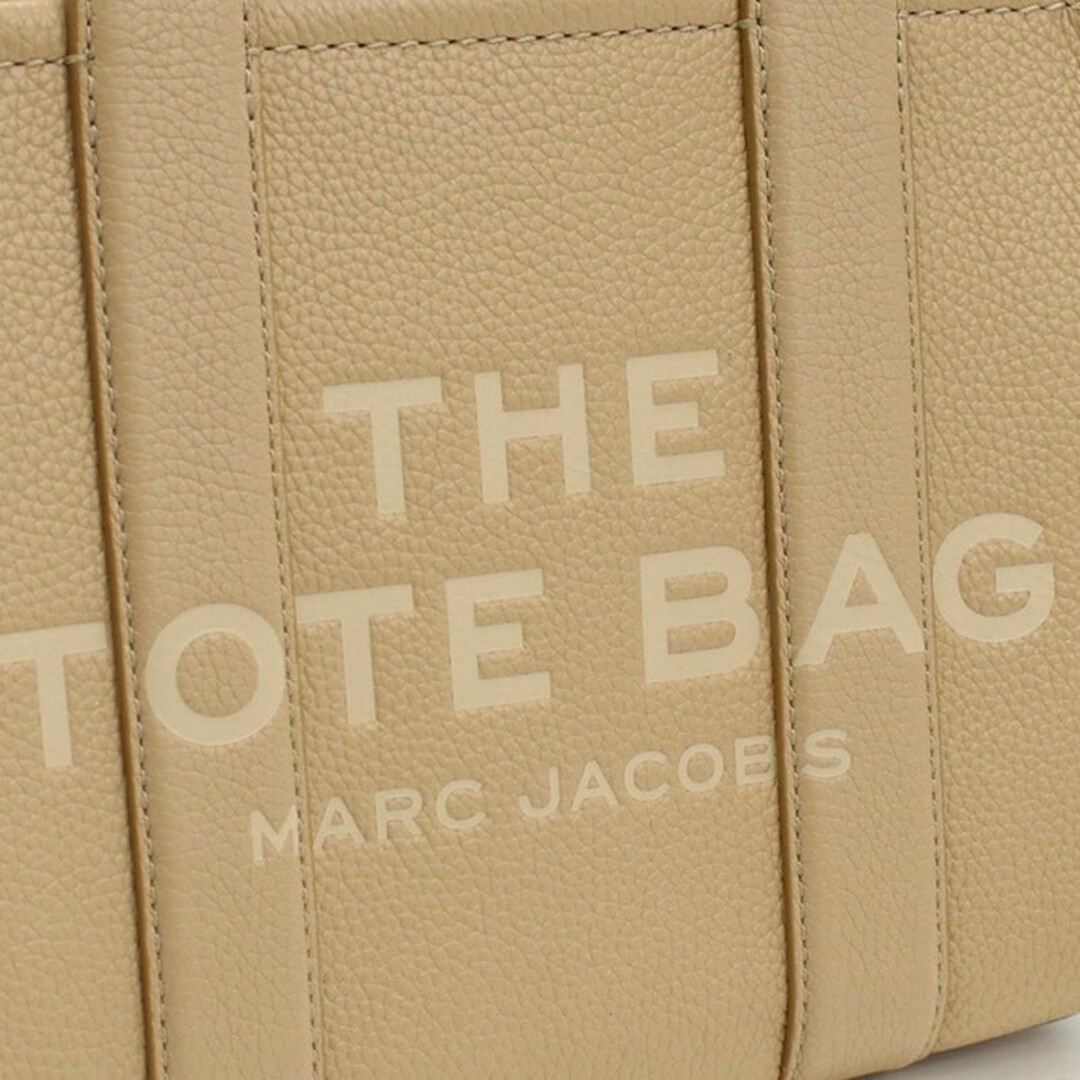 MARC JACOBS(マークジェイコブス)のマークジェイコブス トートバッグ H009L01SP21　230 CAMEL レディースのバッグ(トートバッグ)の商品写真