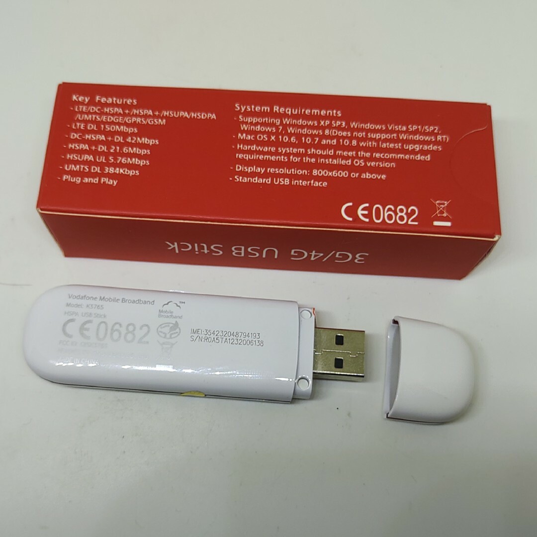 NTTdocomo(エヌティティドコモ)のSIMフリー K3765 vodafone USB stick USBドングル スマホ/家電/カメラのPC/タブレット(PC周辺機器)の商品写真