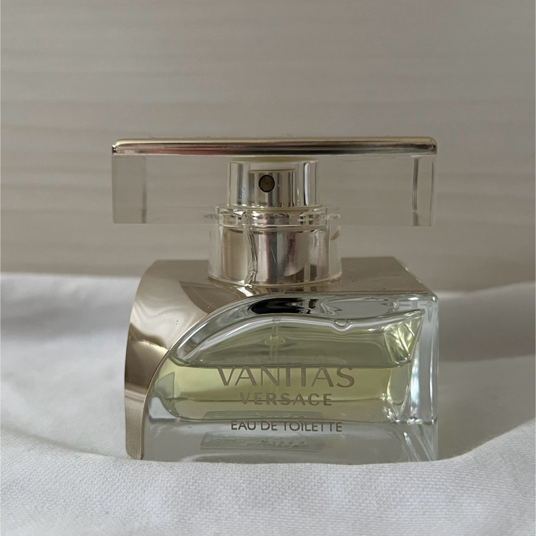 VANITAS VERSACE オードトワレ 30ml コスメ/美容の香水(その他)の商品写真