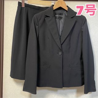 ボナジョルナータ(BUONA GIORNATA)の匿名配送　ボナジョルナータ　コムサ　ジャケット　スカート　ブラック　黒　7号(スーツ)