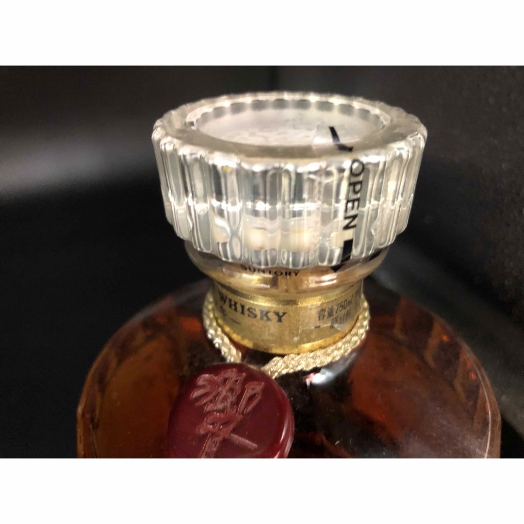 サントリー(サントリー)のH74 サントリー　響　ゴールドラベル 750ml ウィスキー 食品/飲料/酒の酒(ウイスキー)の商品写真