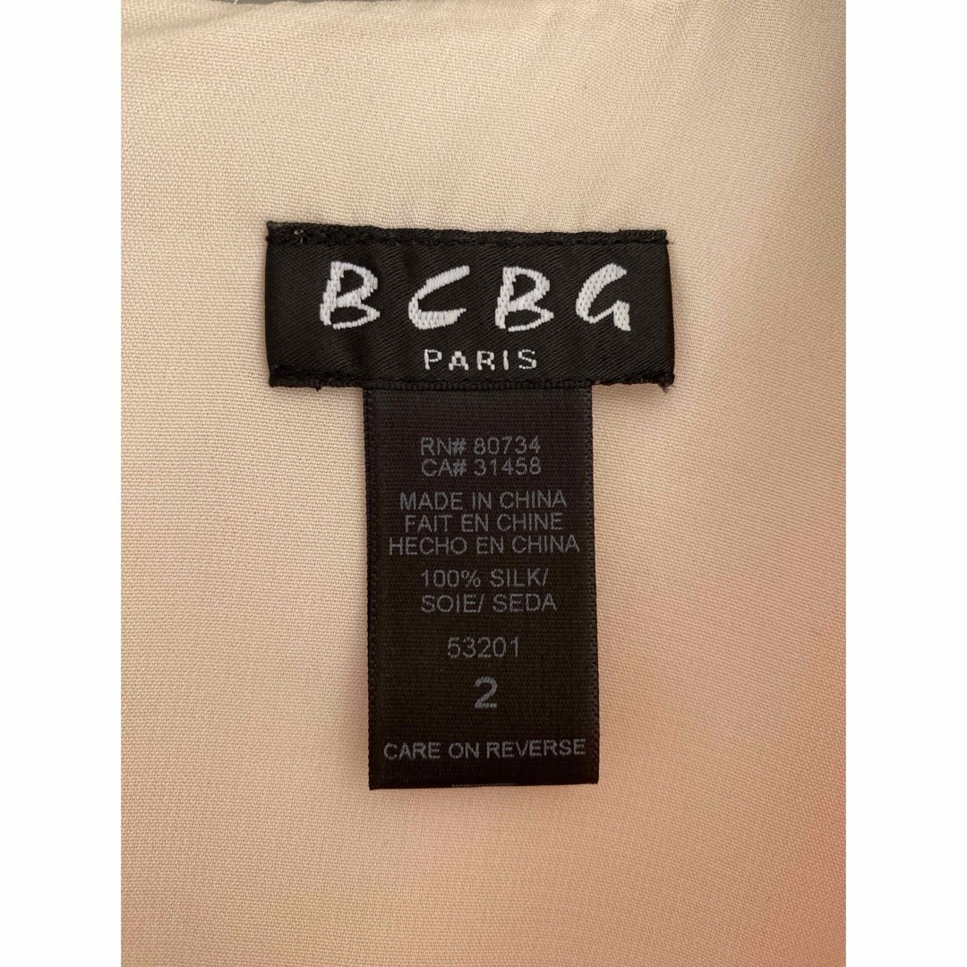 BCBGMAXAZRIA(ビーシービージーマックスアズリア)のBCBG シルクワンピース サイズ2 レディースのワンピース(ひざ丈ワンピース)の商品写真