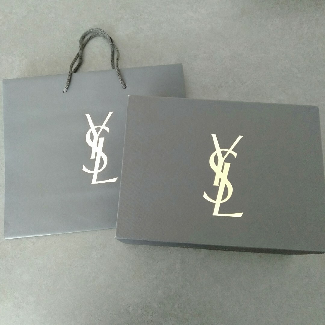 Yves Saint Laurent(イヴサンローラン)のYSL イヴサンローラン ラッピングギフトボックスセット ショッパー レディースのバッグ(ショップ袋)の商品写真