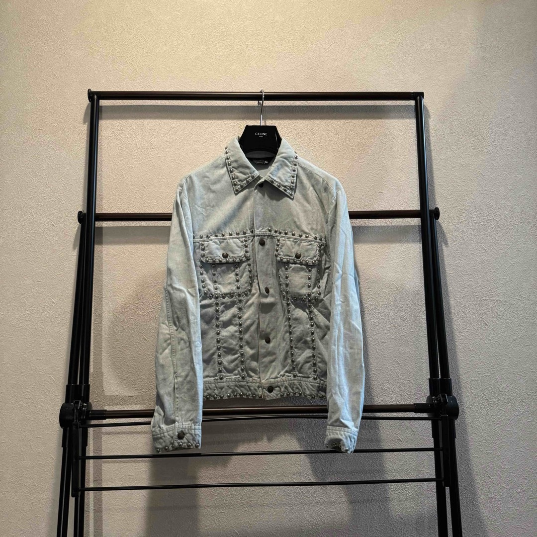 celine(セリーヌ)のSTUDDED TRUCKER JACKET スタッズ　デニムジャケット メンズのジャケット/アウター(Gジャン/デニムジャケット)の商品写真