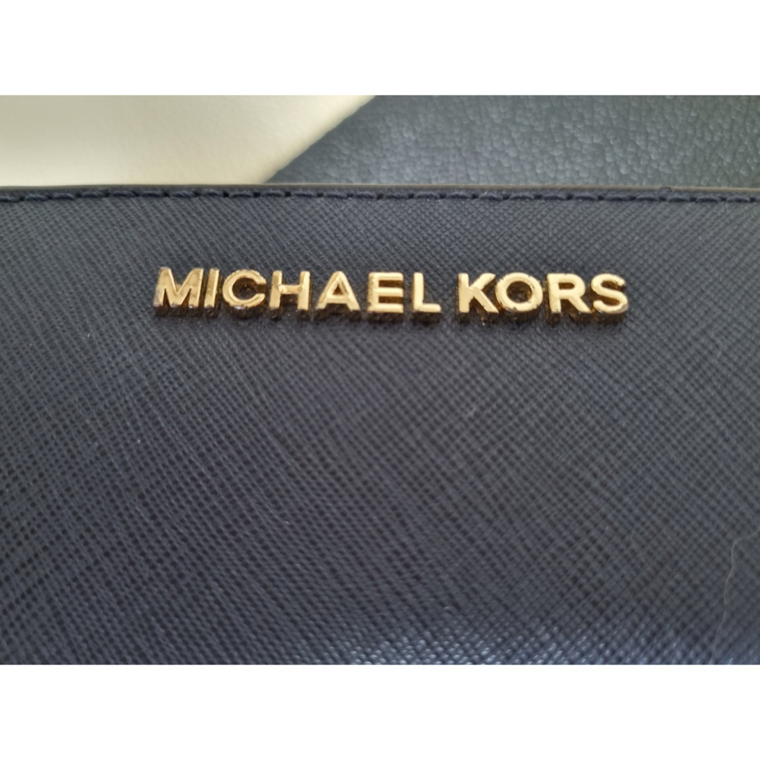 Michael Kors(マイケルコース)のMICHAEL KORS  マイケルコース  二つ折り財布 ネイビー レディースのファッション小物(財布)の商品写真