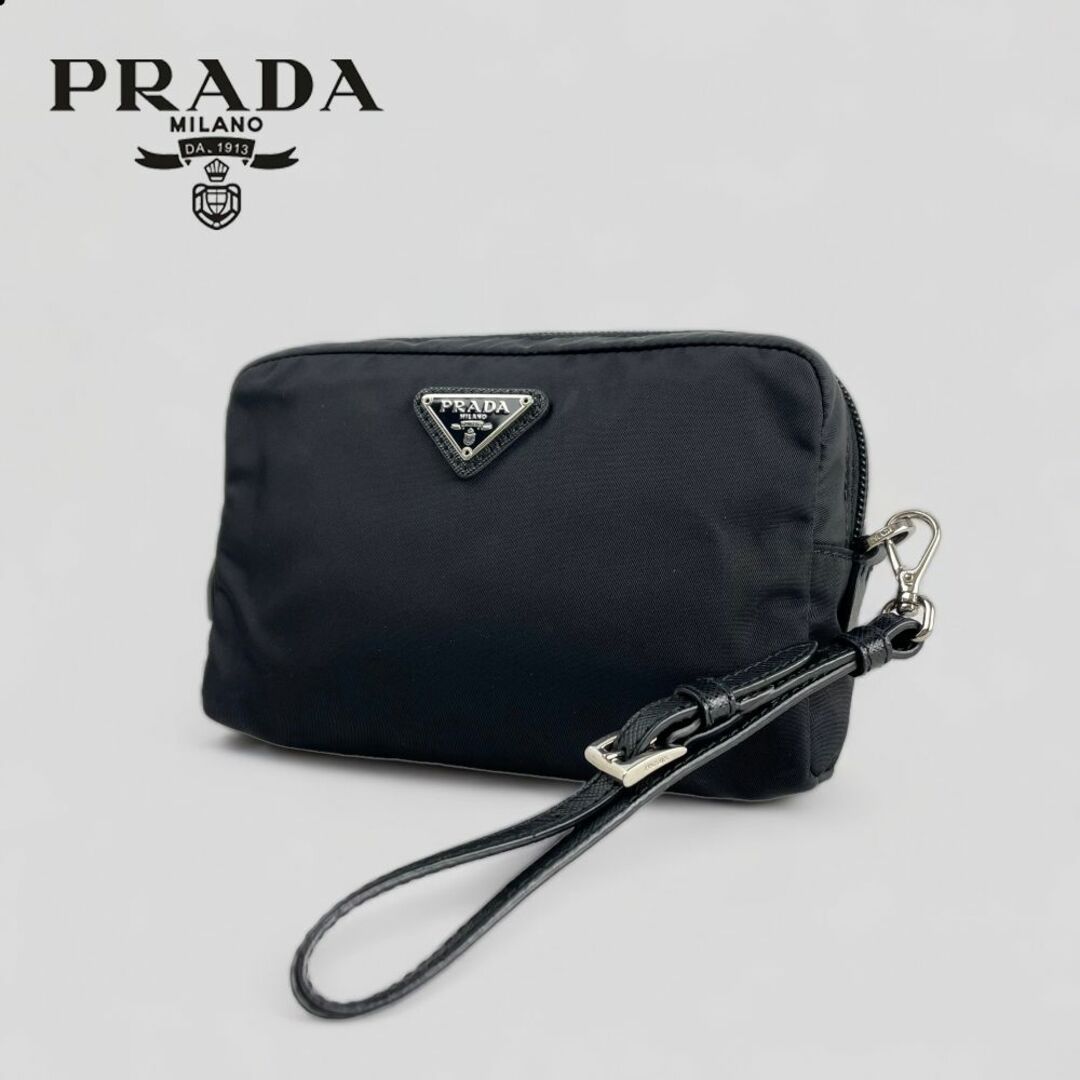 PRADA(プラダ)のほぼ未使用■PRADA プラダ■三角プレート サフィアーノ セカンドバックポーチ メンズのバッグ(セカンドバッグ/クラッチバッグ)の商品写真