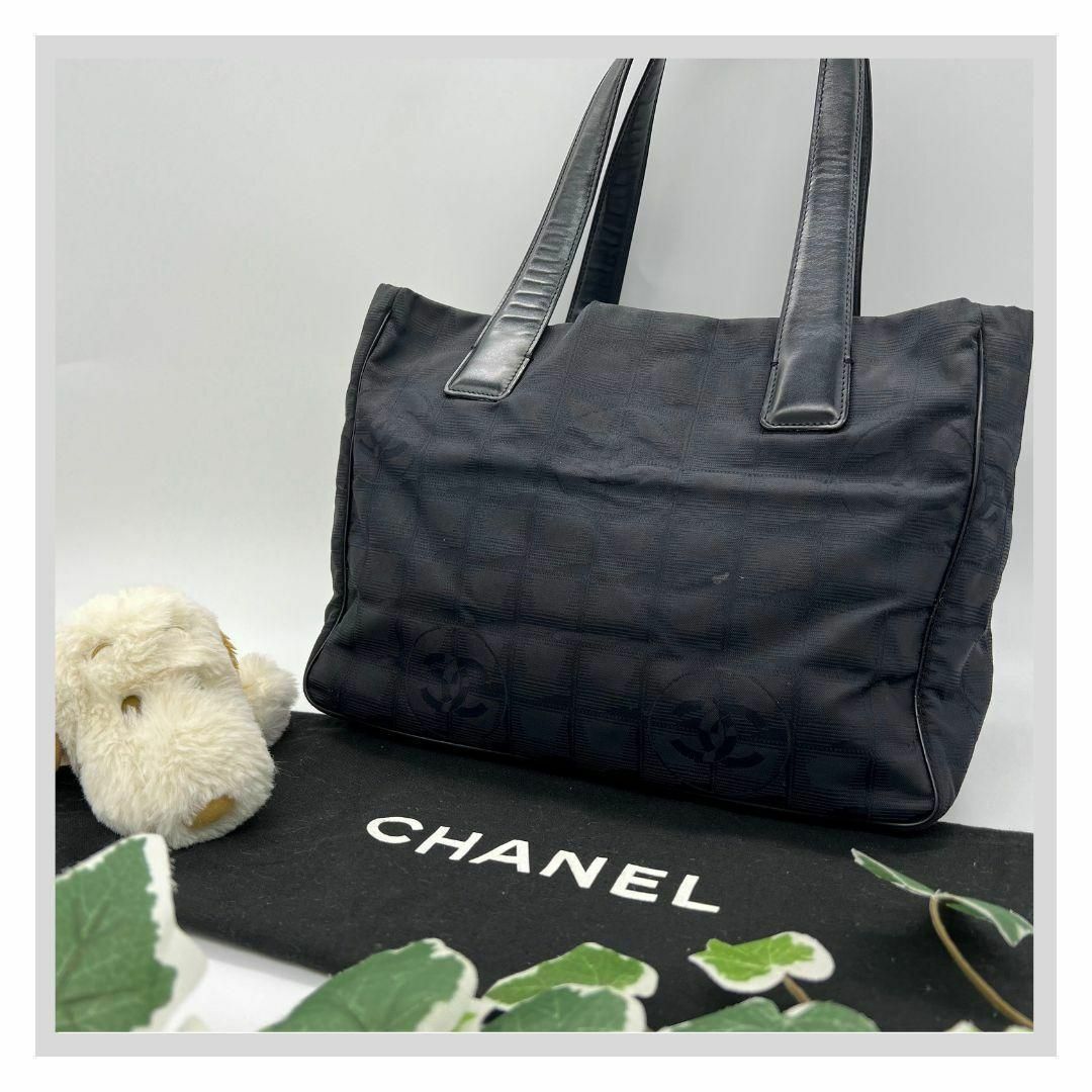 CHANEL(シャネル)のCHANEL シャネル ニュートラベルライン トートバッグ ブラック ナイロン レディースのバッグ(トートバッグ)の商品写真