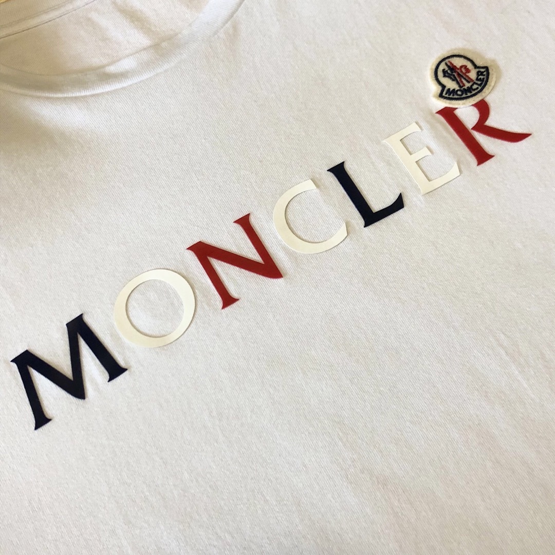 MONCLER(モンクレール)のMONCLER モンクレール tシャツ ビックロゴ パッチ刺繍ロゴ付き メンズのトップス(Tシャツ/カットソー(半袖/袖なし))の商品写真