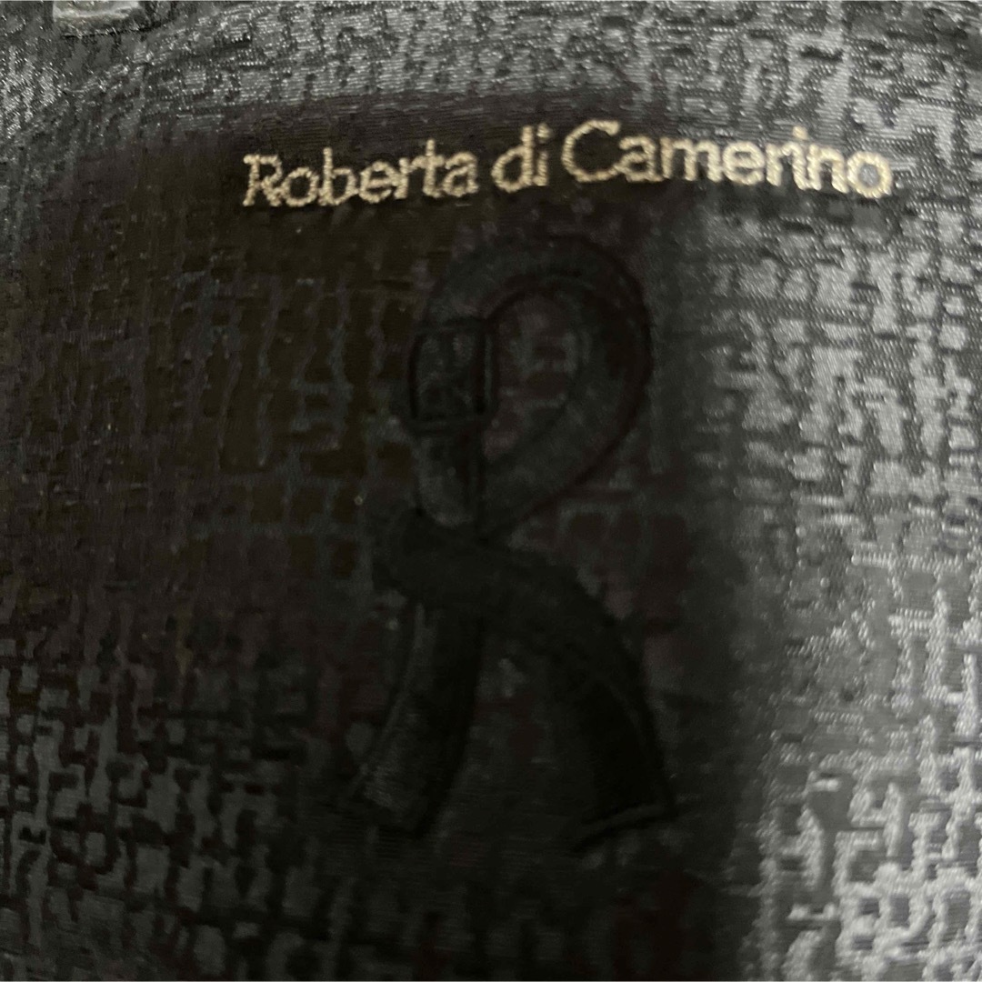 ROBERTA DI CAMERINO(ロベルタディカメリーノ)のロベルタカメリーノ  肩掛けショルダーバッグ レディースのバッグ(ショルダーバッグ)の商品写真