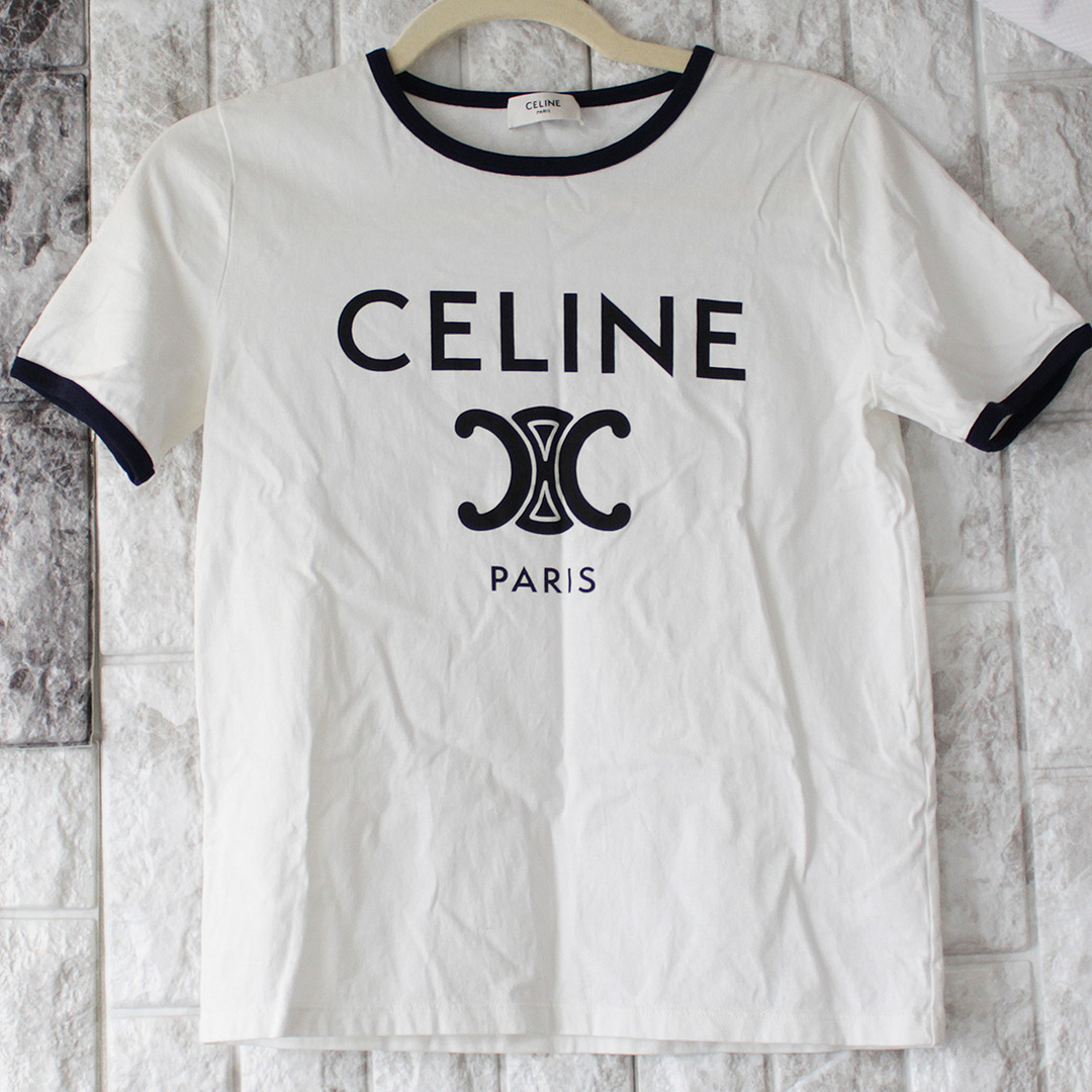 celine(セリーヌ)のセリーヌトリオンフ ロゴ Tシャツ カットソー Sサイズ 2022購入E1147 レディースのトップス(シャツ/ブラウス(半袖/袖なし))の商品写真