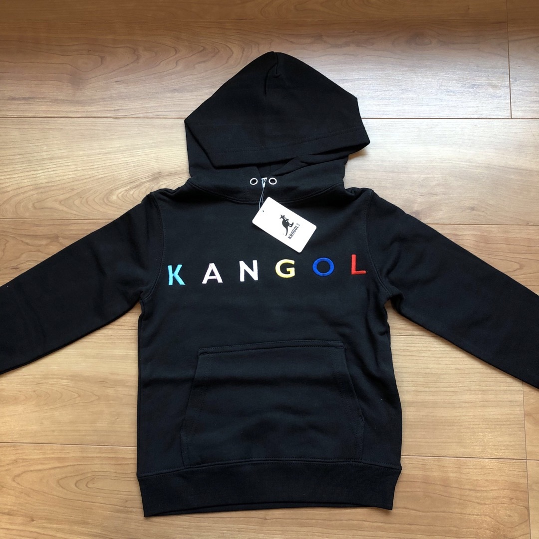 KANGOL(カンゴール)の新品タグ付き　KANGOL kids パーカー　BLACK キッズ/ベビー/マタニティのキッズ服男の子用(90cm~)(ジャケット/上着)の商品写真