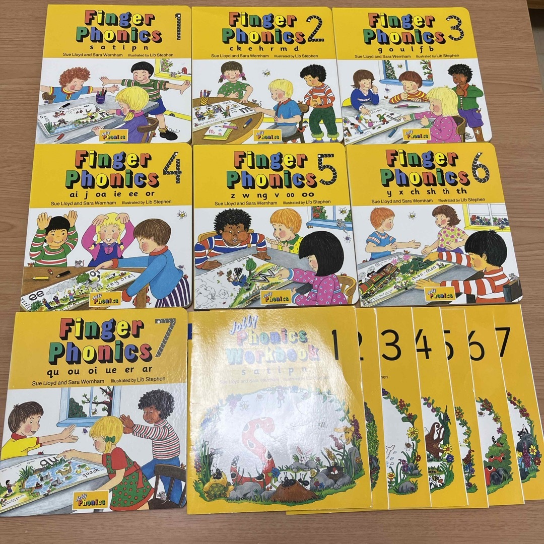 (Jolly phonics) Finger Phonics 1-7 set  エンタメ/ホビーの本(洋書)の商品写真