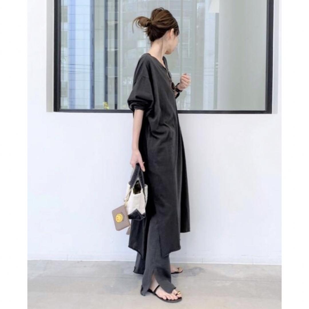 L'Appartement DEUXIEME CLASSE(アパルトモンドゥーズィエムクラス)の未使用☆L'Appartement PRINTED LONG DRESS レディースのワンピース(ロングワンピース/マキシワンピース)の商品写真