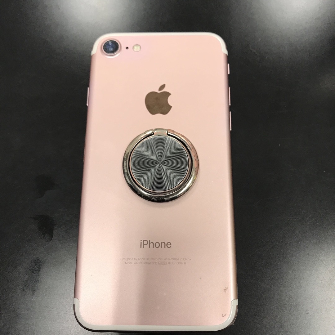 Apple(アップル)のiPhone7 ジャンク品 スマホ/家電/カメラのスマートフォン/携帯電話(スマートフォン本体)の商品写真