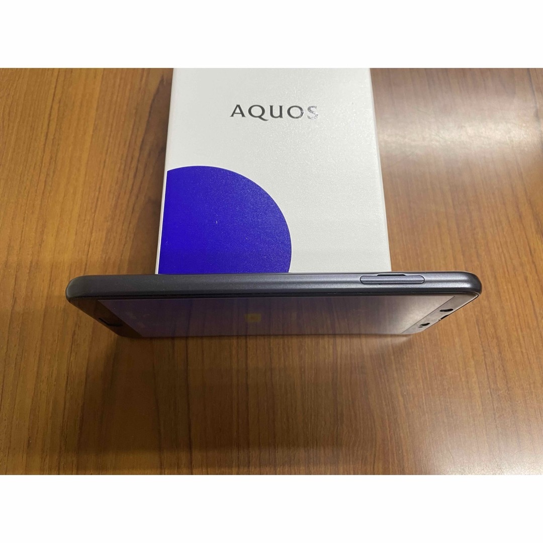 AQUOS(アクオス)の本日まで週末限定値下げ中SHARP AQUOS sense2 SH-M08 マホ スマホ/家電/カメラのスマートフォン/携帯電話(スマートフォン本体)の商品写真