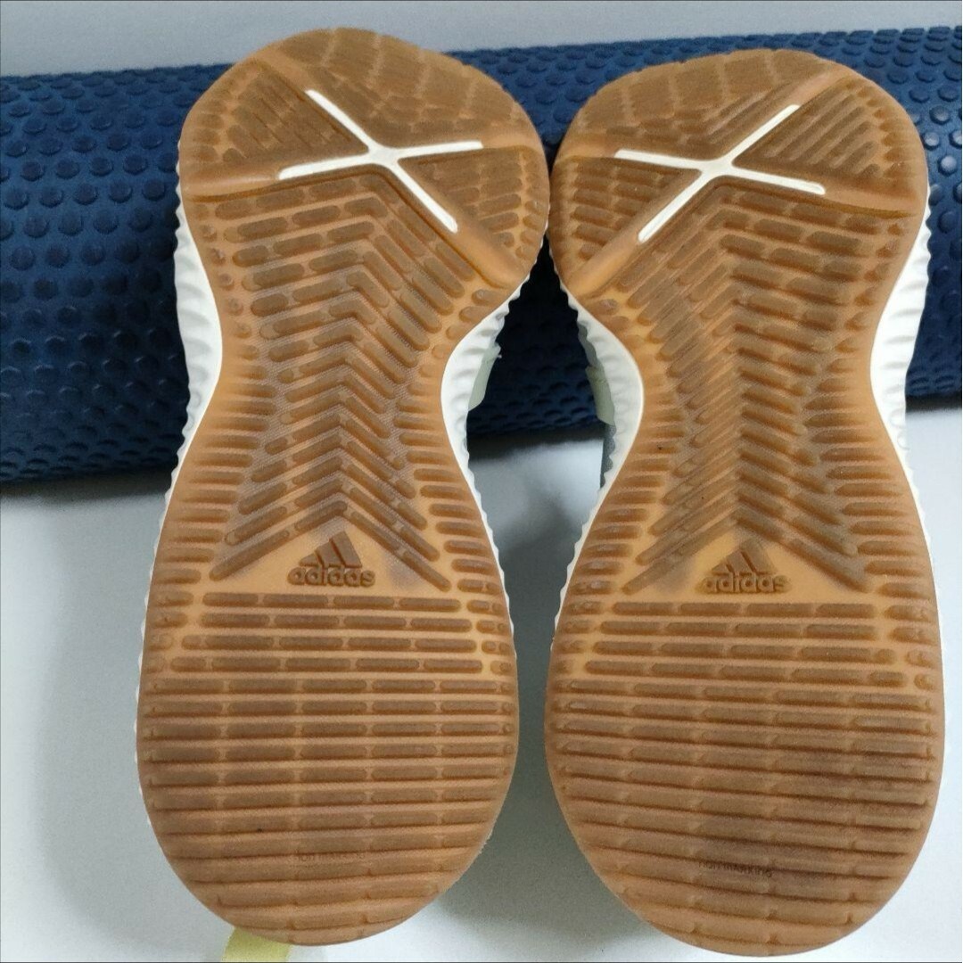 adidas by Stella McCartney(アディダスバイステラマッカートニー)のアディダス　ステラマッカートニー　スニーカー レディースの靴/シューズ(スニーカー)の商品写真