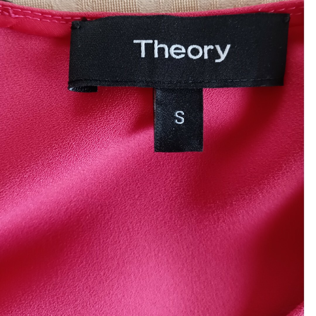 theory(セオリー)のセオリー　ブラウス レディースのトップス(シャツ/ブラウス(半袖/袖なし))の商品写真