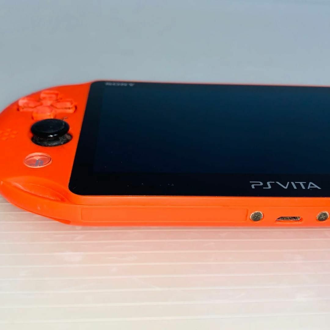 【219】 PS Vita Wi-Fiモデル ネオンオレンジ エンタメ/ホビーのゲームソフト/ゲーム機本体(携帯用ゲーム機本体)の商品写真