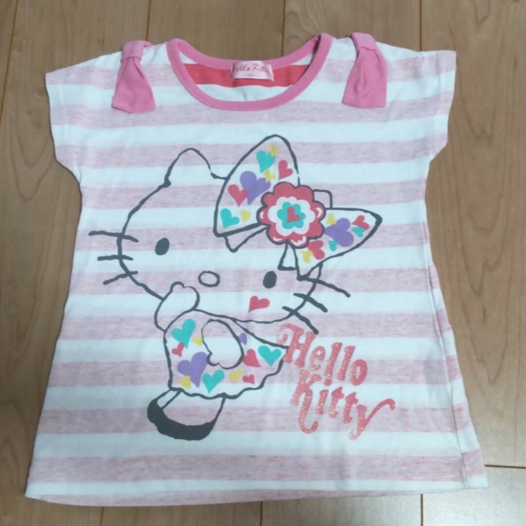 ハローキティ(ハローキティ)の【専用】キティちゃんリボンTシャツ130 キッズ/ベビー/マタニティのキッズ服女の子用(90cm~)(Tシャツ/カットソー)の商品写真