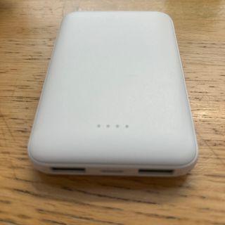 モバイルバッテリー　5000mAH(バッテリー/充電器)