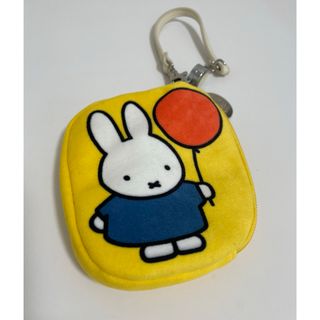 ミッフィー(miffy)の【美品】ミッフィー パスケース(パスケース/IDカードホルダー)