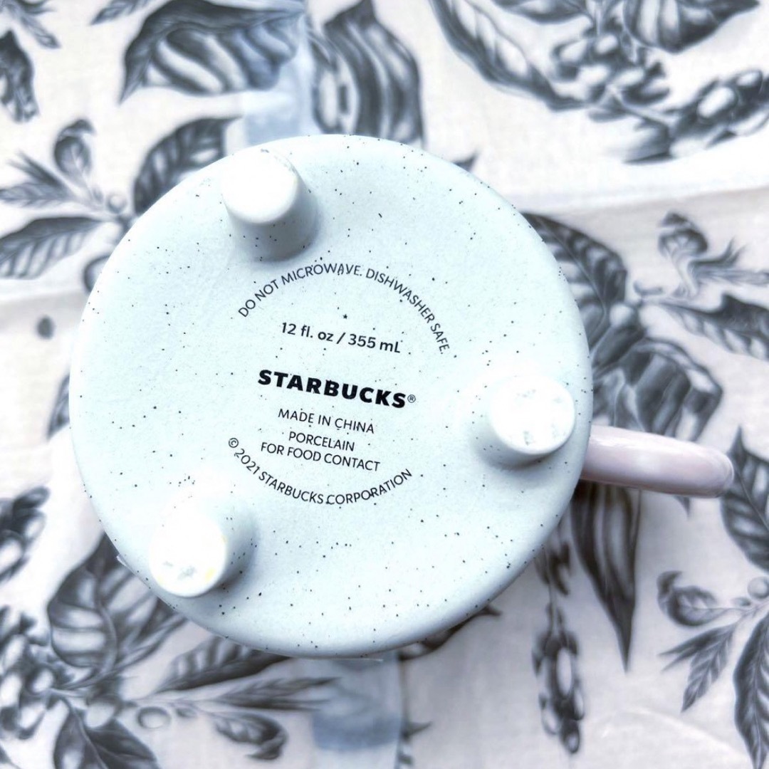 Starbucks Coffee(スターバックスコーヒー)のスターバックス　台湾　ボタニカルマグ 355ml インテリア/住まい/日用品のキッチン/食器(グラス/カップ)の商品写真