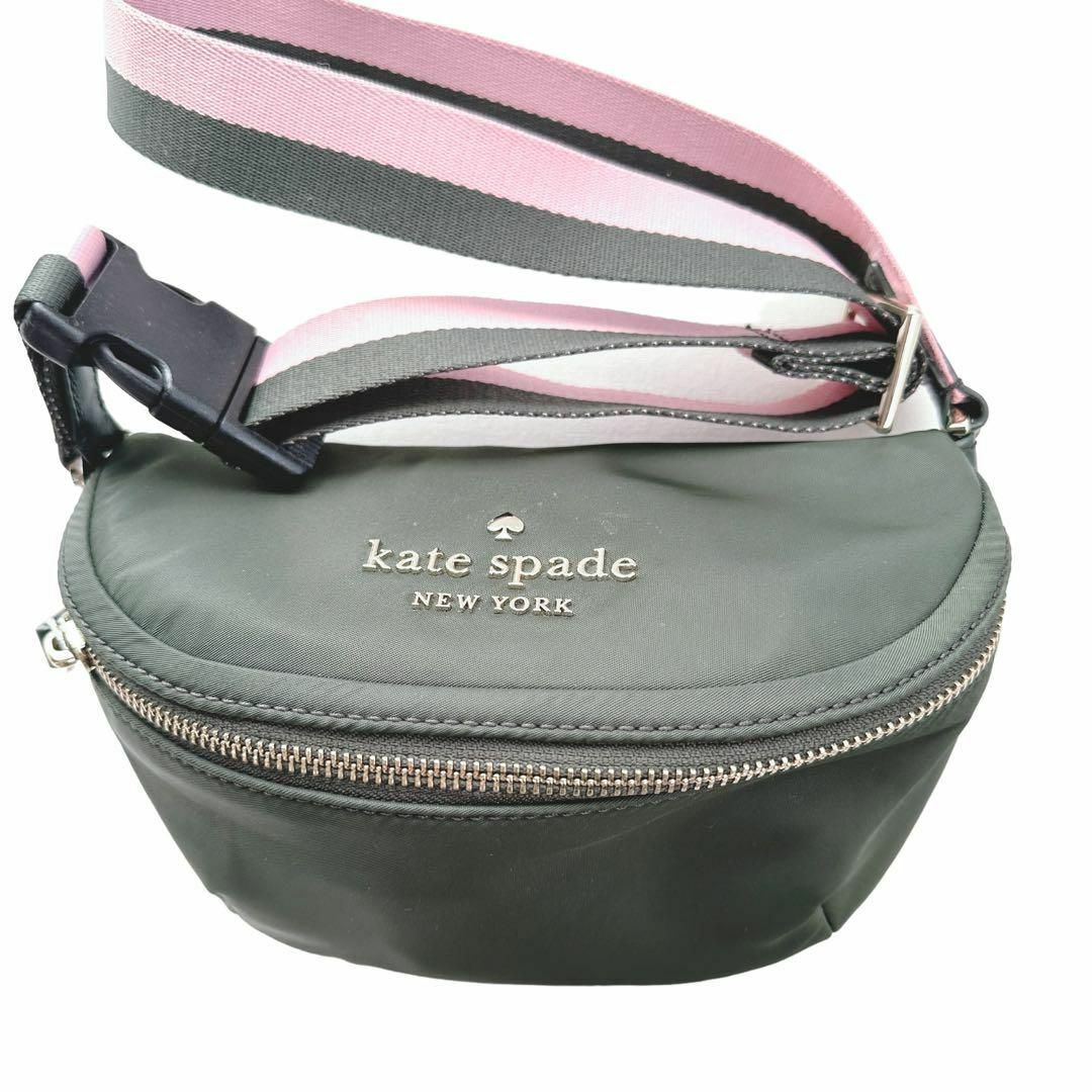 kate spade new york(ケイトスペードニューヨーク)の【新品未使用】【kate spade】ボディーバッグ　ウエストポーチ　グリーン レディースのバッグ(ボディバッグ/ウエストポーチ)の商品写真