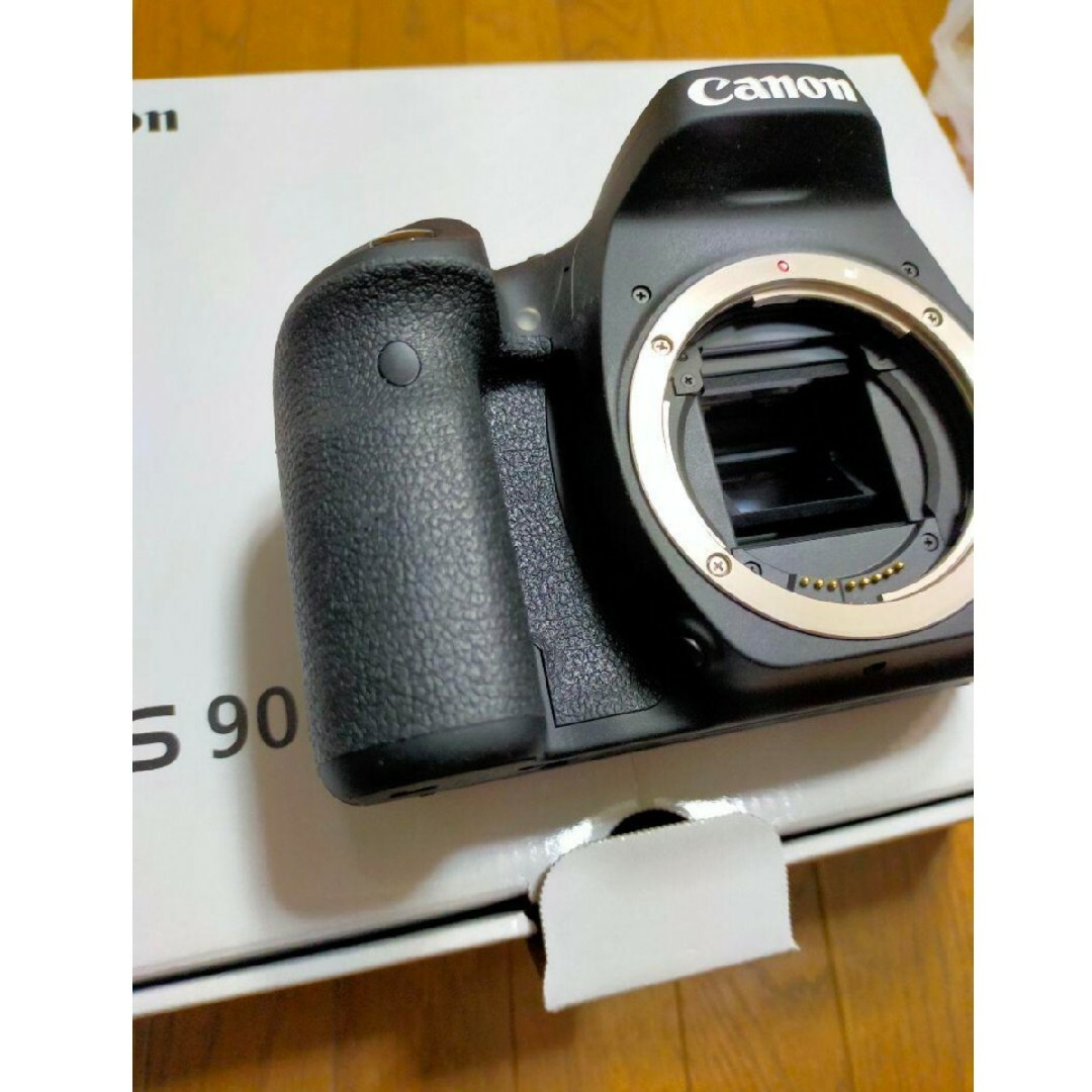 Canon(キヤノン)の限定保証 Canon デジタル一眼レフカメラ EOS 90D ボディー 極美品 スマホ/家電/カメラのカメラ(デジタル一眼)の商品写真