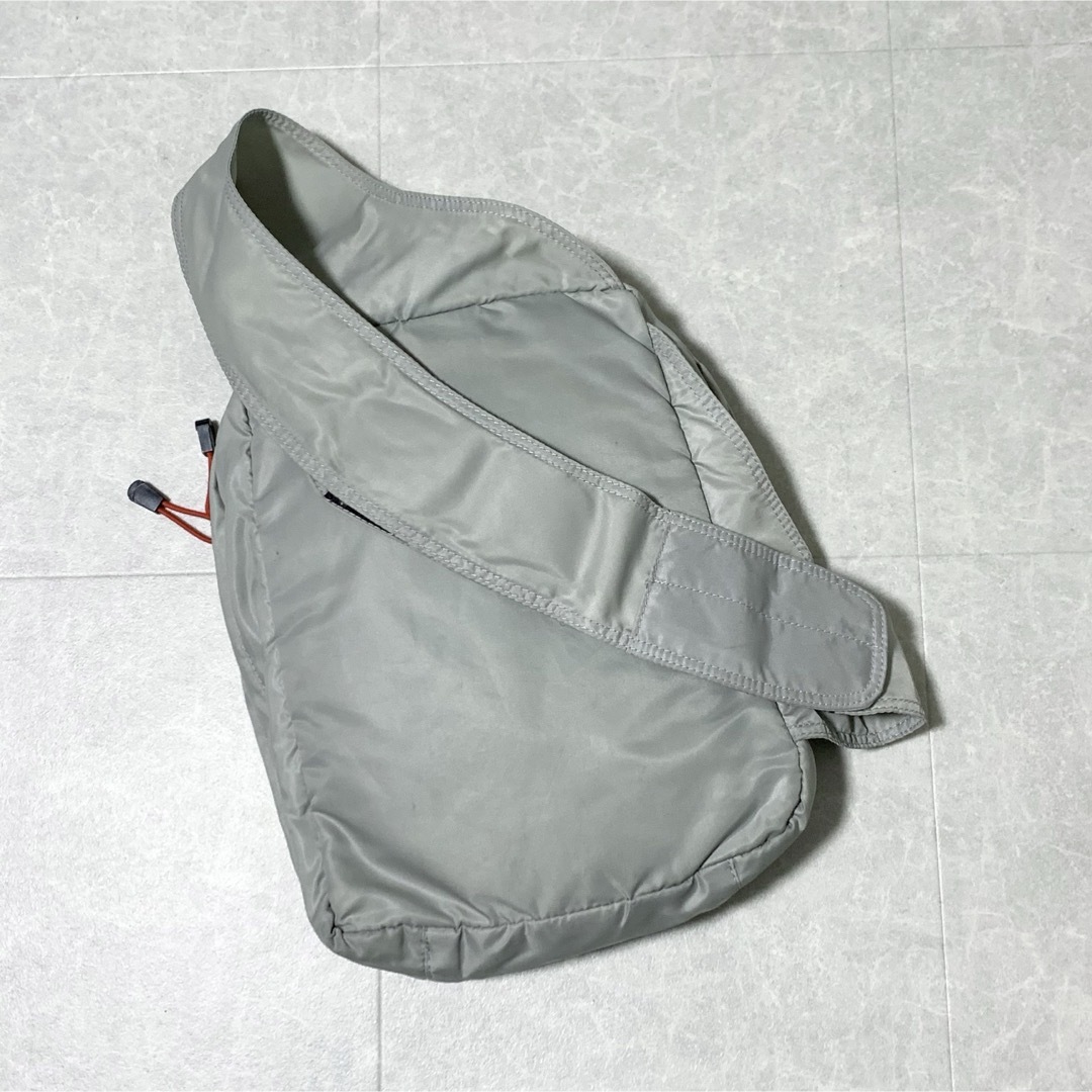 DIESEL(ディーゼル)の00s DIESEL archive nylon sling bag Y2K メンズのバッグ(ボディーバッグ)の商品写真