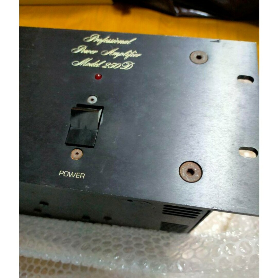 BGW ファンレスパワーアンプ 250D 完動品 BGW ファンレスパワーアンプ 250D 完動品