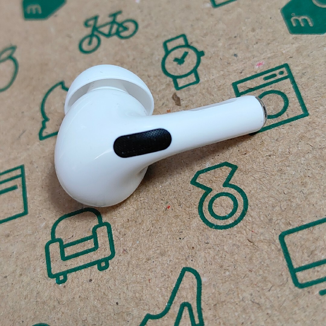 Apple(アップル)のApple AirPods Pro 片耳 R 片方 右耳 439 スマホ/家電/カメラのオーディオ機器(ヘッドフォン/イヤフォン)の商品写真