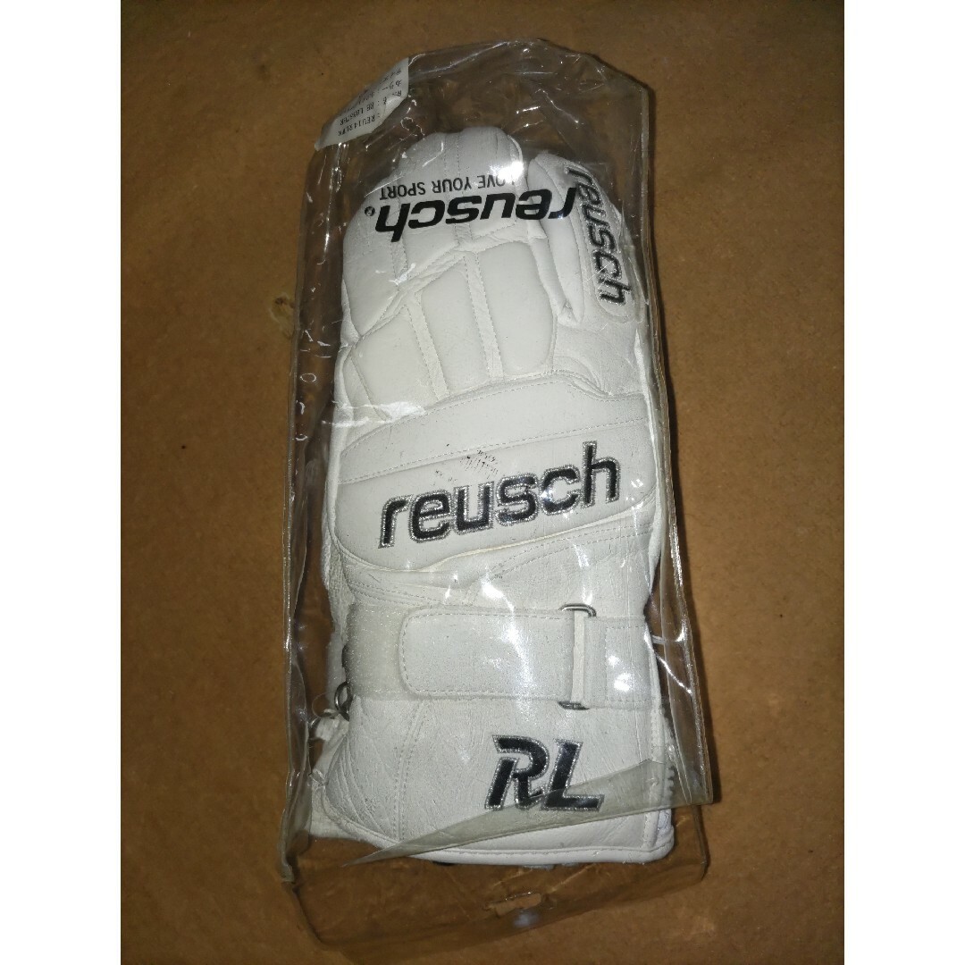reusch(ロイシュ)の新品タグ付き 保管品ロイッシュ グラブreusch RL サイズ 8.5 スポーツ/アウトドアのスキー(その他)の商品写真