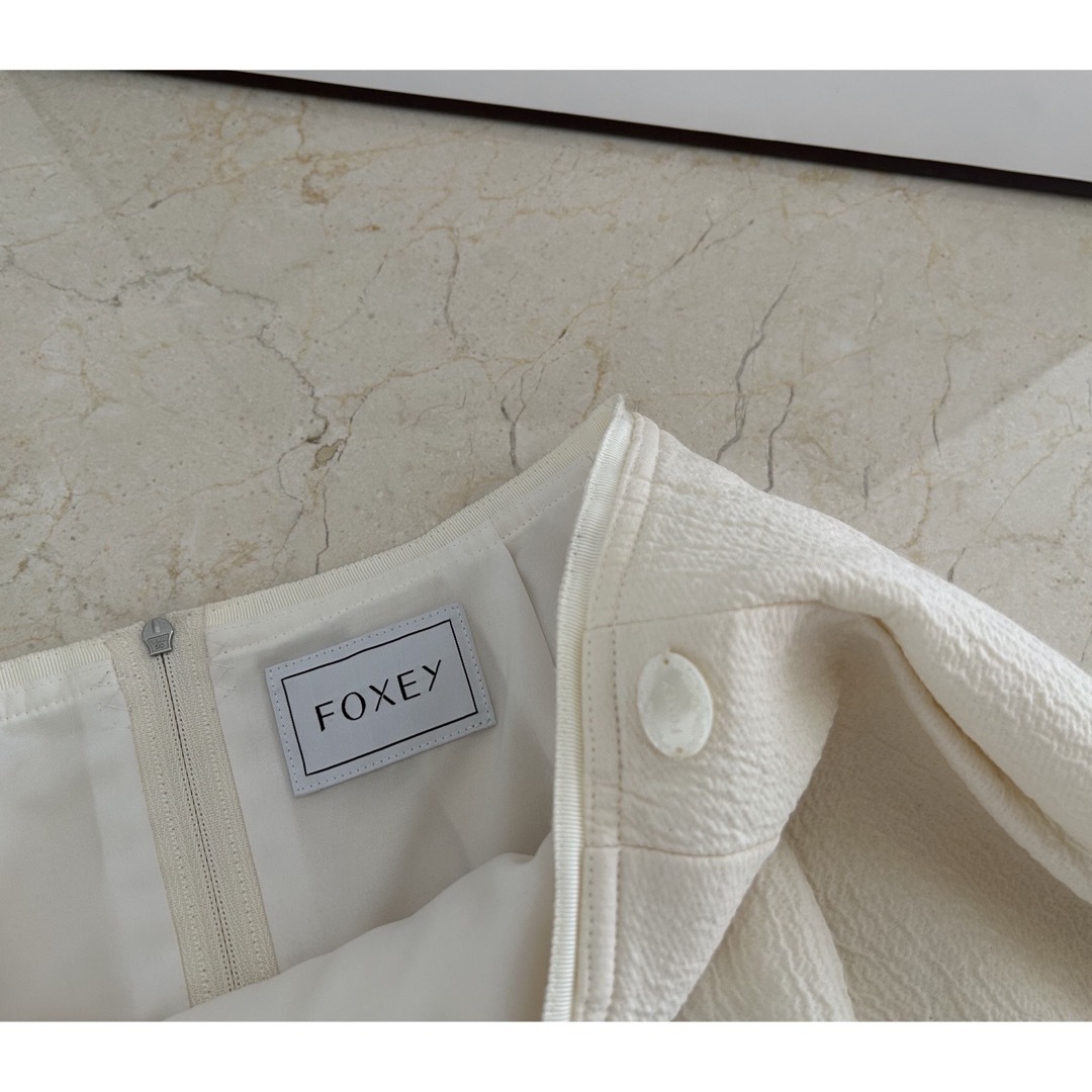 FOXEY(フォクシー)の【極美品】FOXEY♡ French Sucre♡40♡ レディースのスカート(ひざ丈スカート)の商品写真