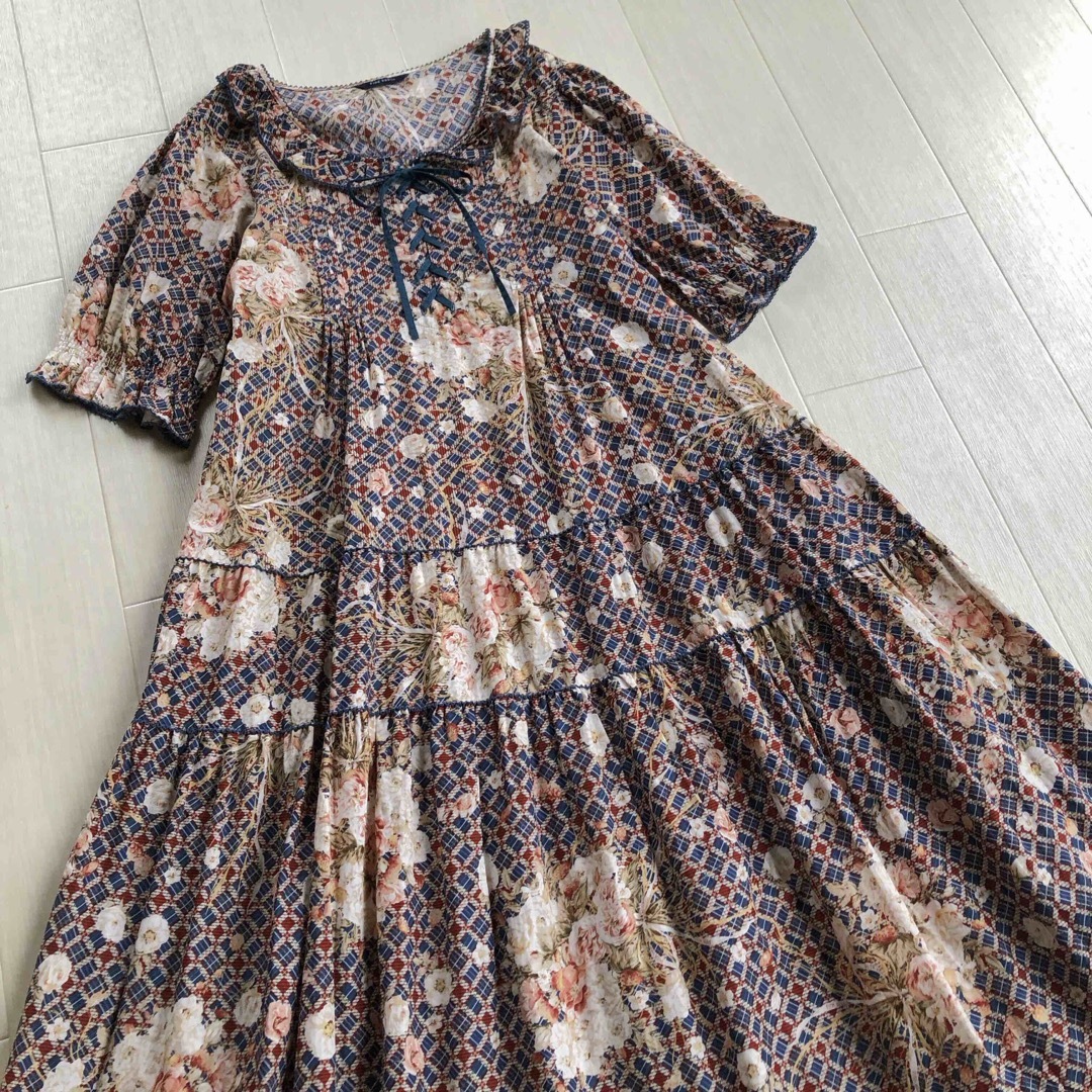 ピンクハウス 綿ローン 花柄 いちご チェック ミディ丈 ワンピース ピンクハウス 綿ローン 花柄 いちご チェック ミディ丈 ワンピース