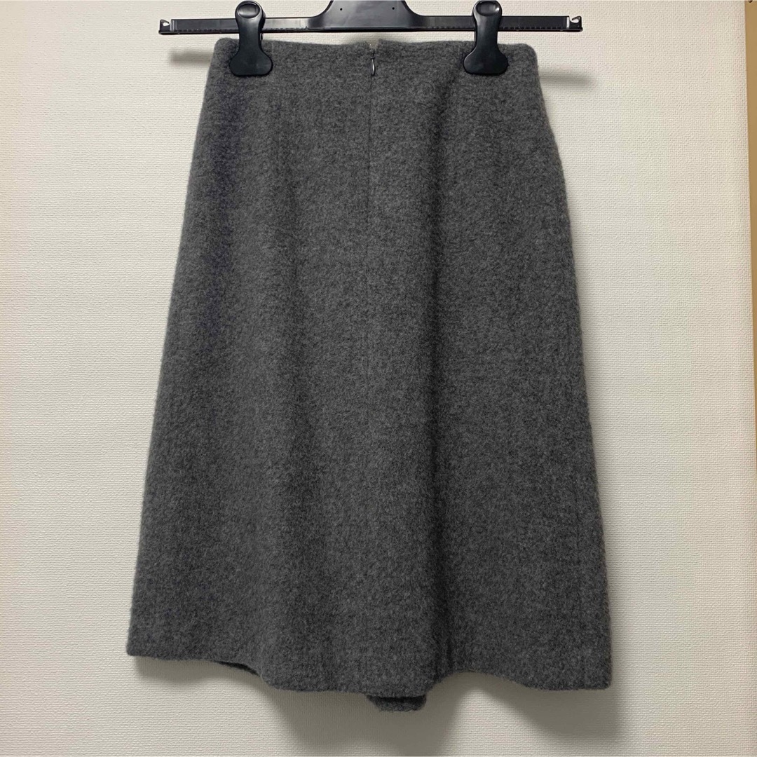 BEAUTY&YOUTH UNITED ARROWS(ビューティアンドユースユナイテッドアローズ)のビューティ&ユース　ユナイテッドアローズ　ウール スカート　グレー　S レディースのスカート(ひざ丈スカート)の商品写真