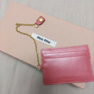 miumiu - 【箱無し】miumiu/カードケース パスケース 定期入れの通販