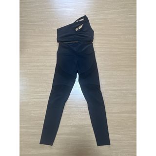 ONZIE  フィットネスウェア　アメリカサイズS/M(その他)