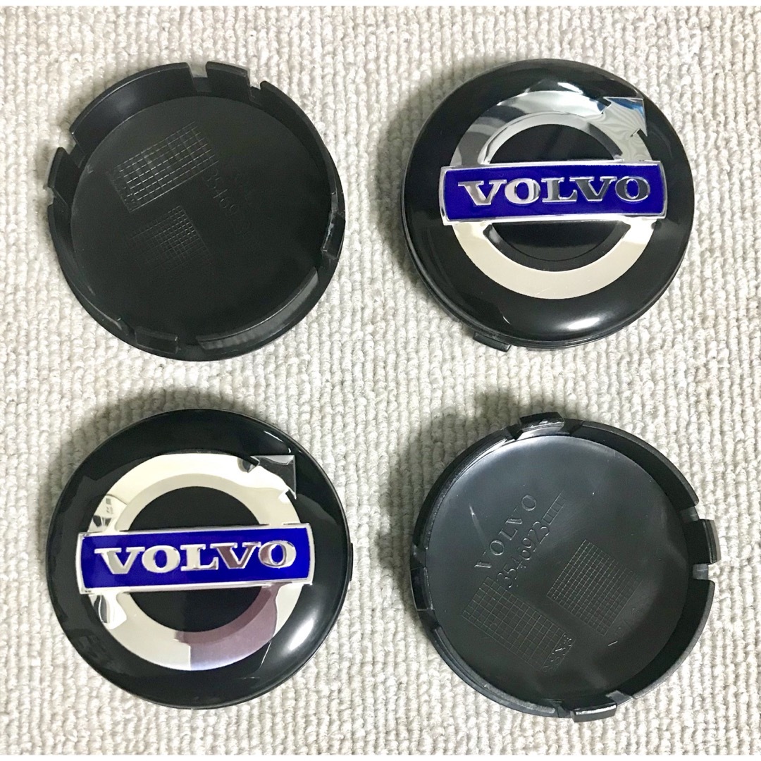 Volvo(ボルボ)のボルボ　Volvo センターキャップ　ホイールキャップ　64mm ネイビー 自動車/バイクの自動車(車外アクセサリ)の商品写真