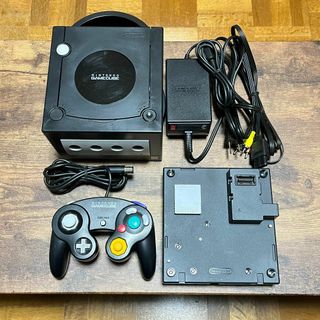 ニンテンドーゲームキューブ(ニンテンドーゲームキューブ)のゲームキューブ　GAMECUBE　本体　ゲームボーイプレーヤー　動作品　①(家庭用ゲーム機本体)