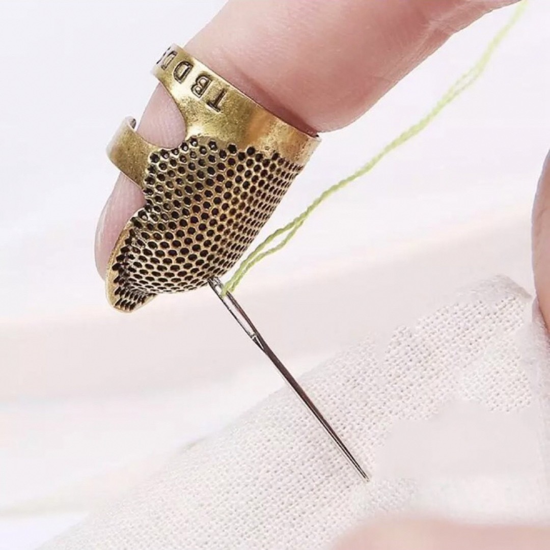 指ぬき　指抜き　指貫　手芸　裁縫　ハンドメイド　アンティーク ハンドメイドの素材/材料(その他)の商品写真