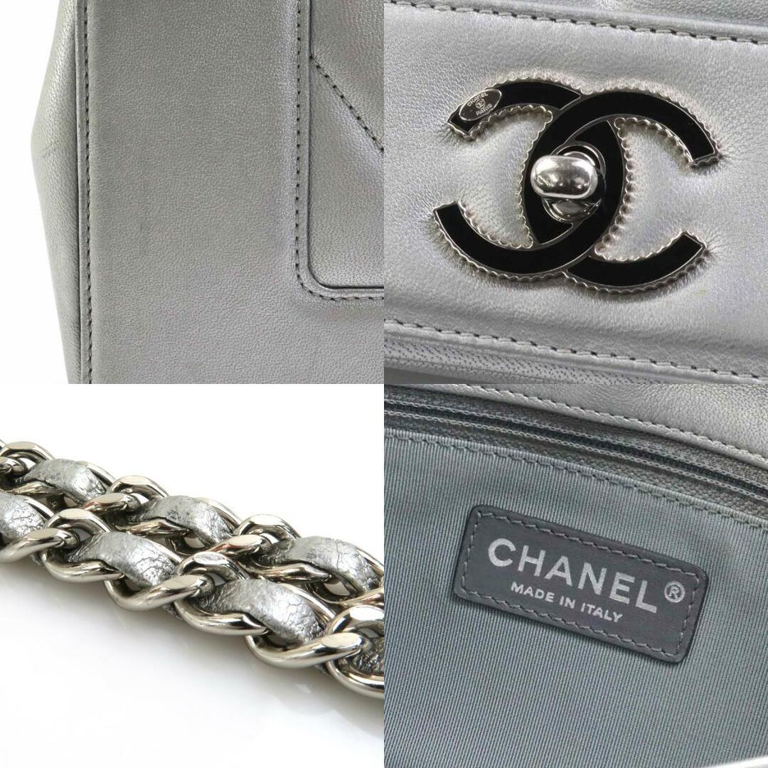 CHANEL(シャネル)のシャネル CHANEL ショルダーバッグ Vステッチ レザー/メタル シルバー レディース 送料無料【中古】 e58385a レディースのバッグ(ショルダーバッグ)の商品写真