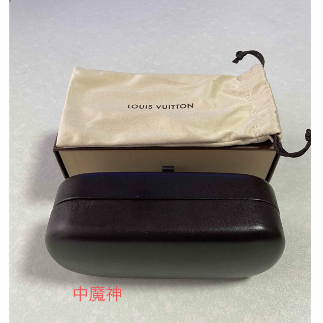 LOUIS VUITTON(ルイヴィトン)の極美！　ルイヴィトン　メガネ　サングラス　ケース レディースのファッション小物(サングラス/メガネ)の商品写真