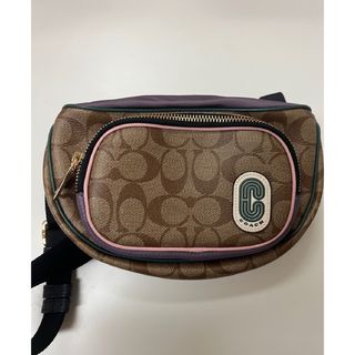 COACH ボディバッグ シグネチャー