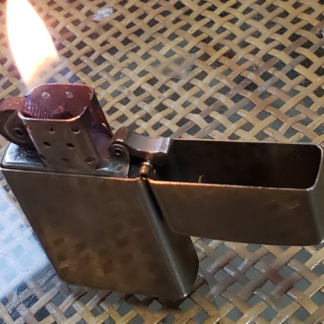 ZIPPO(ジッポー)の送料￥0 動作品 slim ZIPPO スリム・ジッポ oil lighter メンズのファッション小物(タバコグッズ)の商品写真