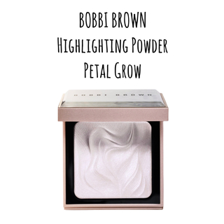 ボビイブラウン(BOBBI BROWN)の【 新品未使用 】ペタルグロウ BOBBI BROWN ハイライティングパウダー(フェイスカラー)